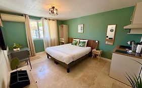 Les Appartements du Mas - Studio Amazonite